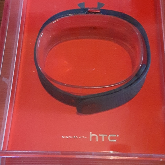 UNDER ARMOR HTC FITBIT WRISTBAND NEW - Picture 2 of 4